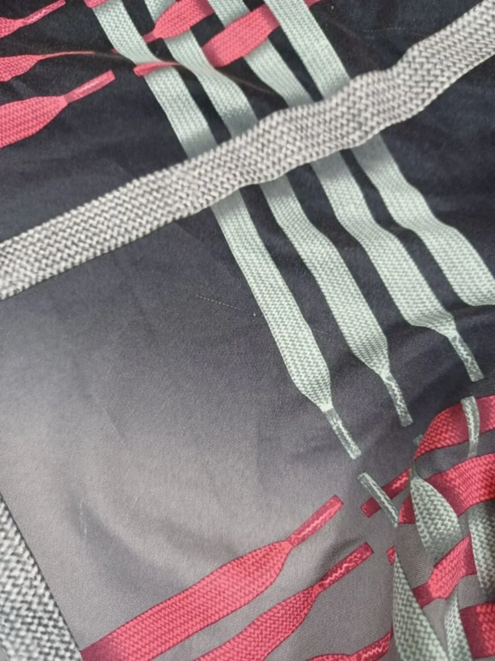 Nike mens black red gray Shoe Laces swim board shorts 34 451791 393